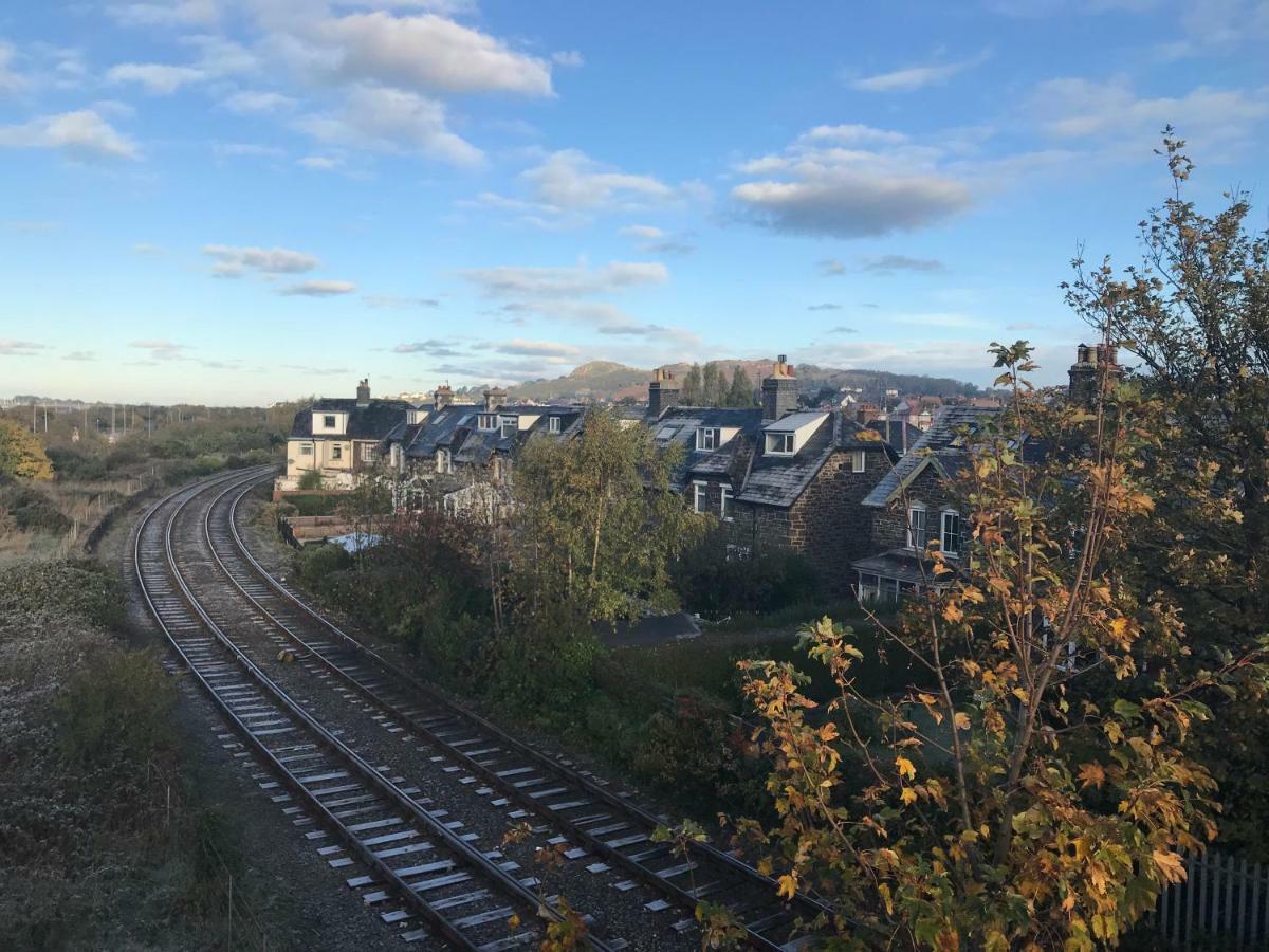 Platform 13 Railway Cottage Conwy Ngoại thất bức ảnh
